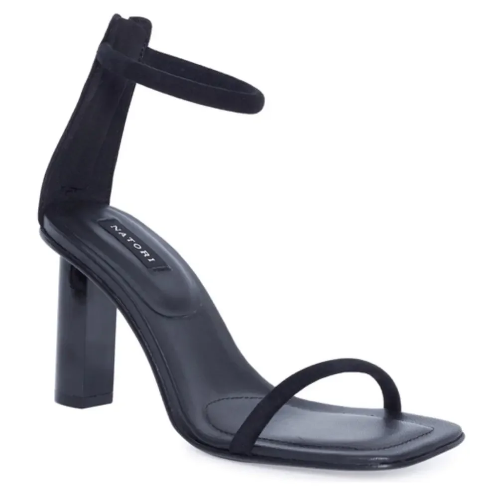 NATORI Glow Suede Black Sandal Size 9 EUC - Picture 1 of 8